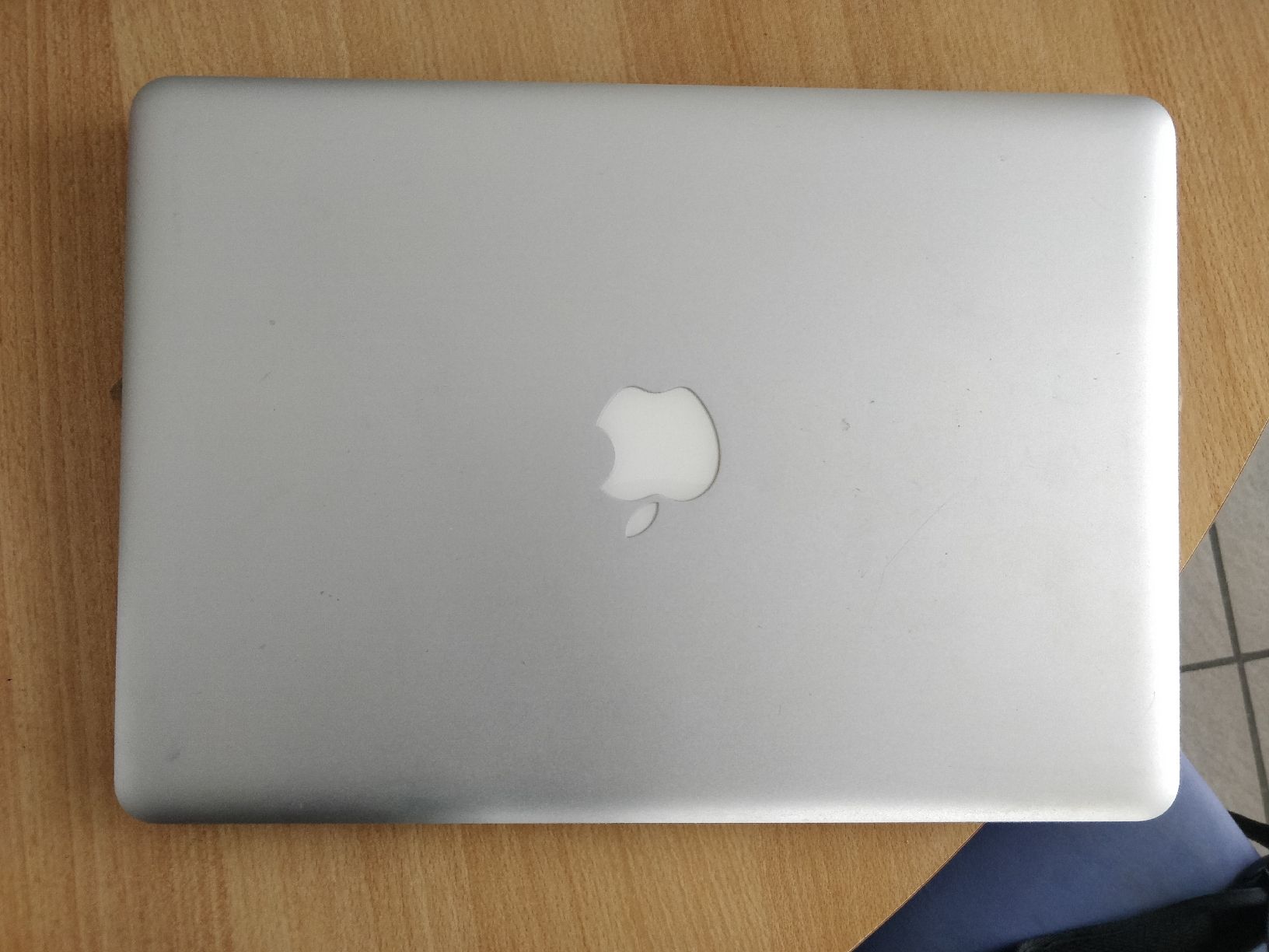 Apple Notebook: Apple 13" MacBook Pro 2010 Gehäuse – Difettoso da Flawil venduto da rcnkr 1
