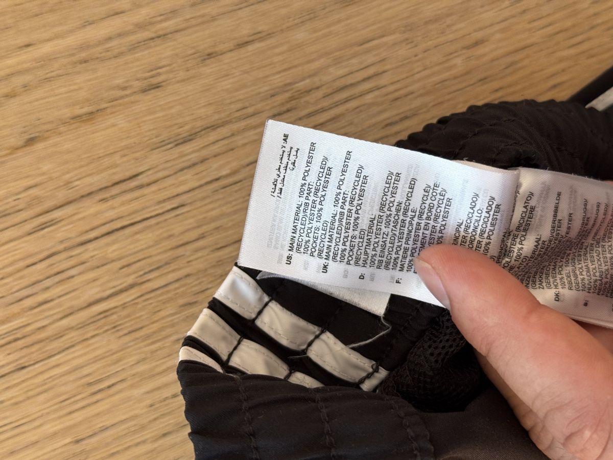 Adidas Pantaloni: Adidas Trainingshose schwarz Grösse L Oryginal – Nuovo (secondo la descrizione) da Wetzikon ZH venduto da Jan_wojt 5