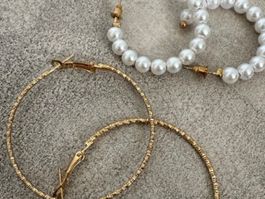 2er Set Elegante Perlen Creolen & Grosse Gold Creolen