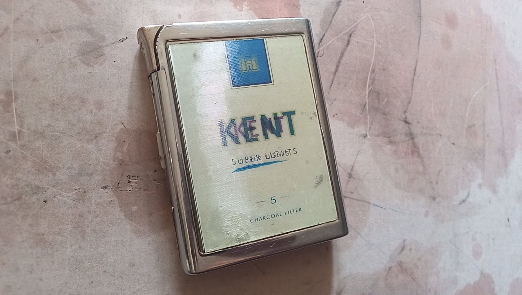 Accendini: Zigaretten Etui & Feuerzeug Kent – Usato da Zürich venduto da zmizmi