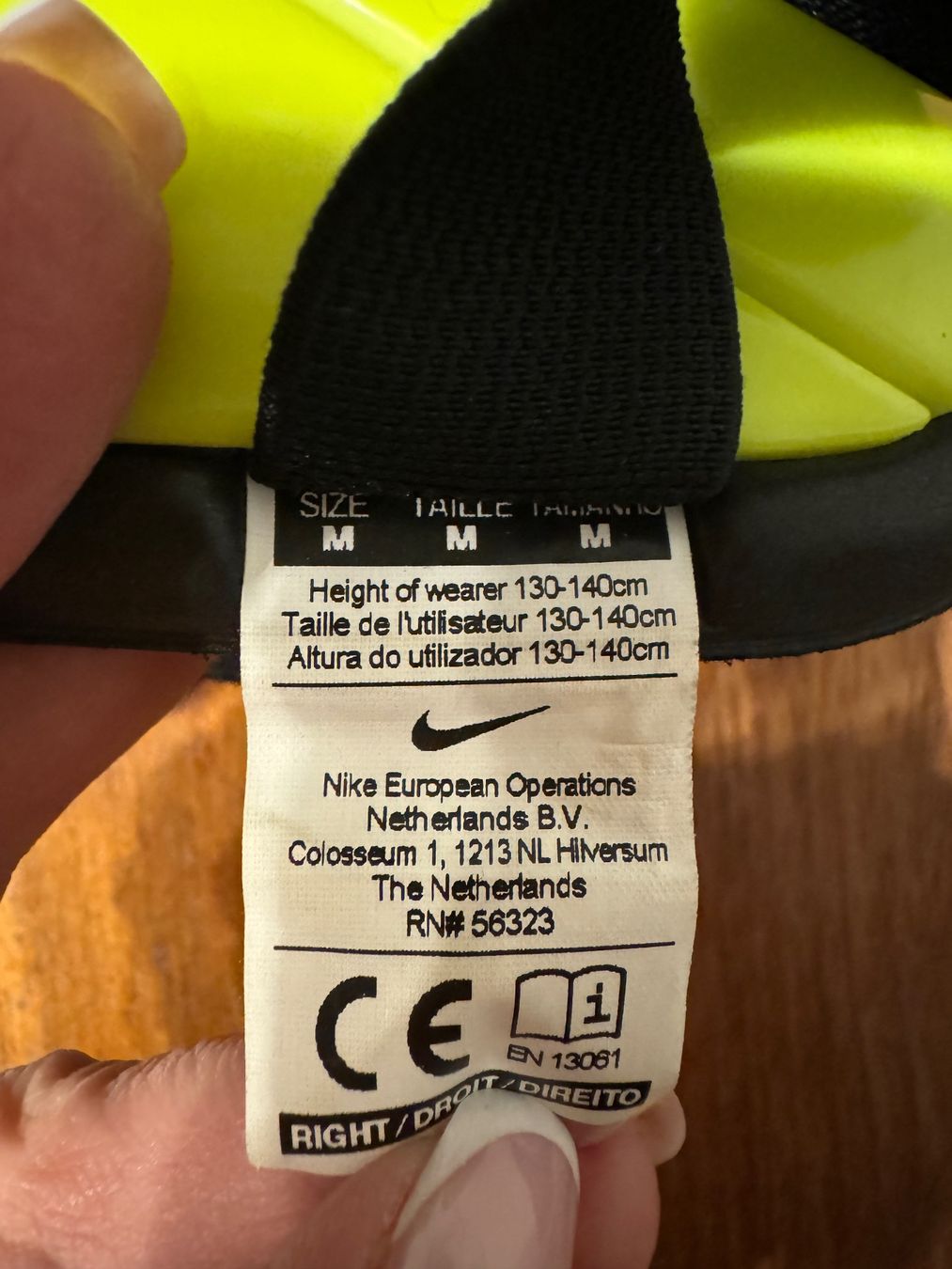 Nike Protezioni & Imbottiture: Schienbeinschoner Firma Nike – Usato da Häuslenen venduto da jur_t65b 3