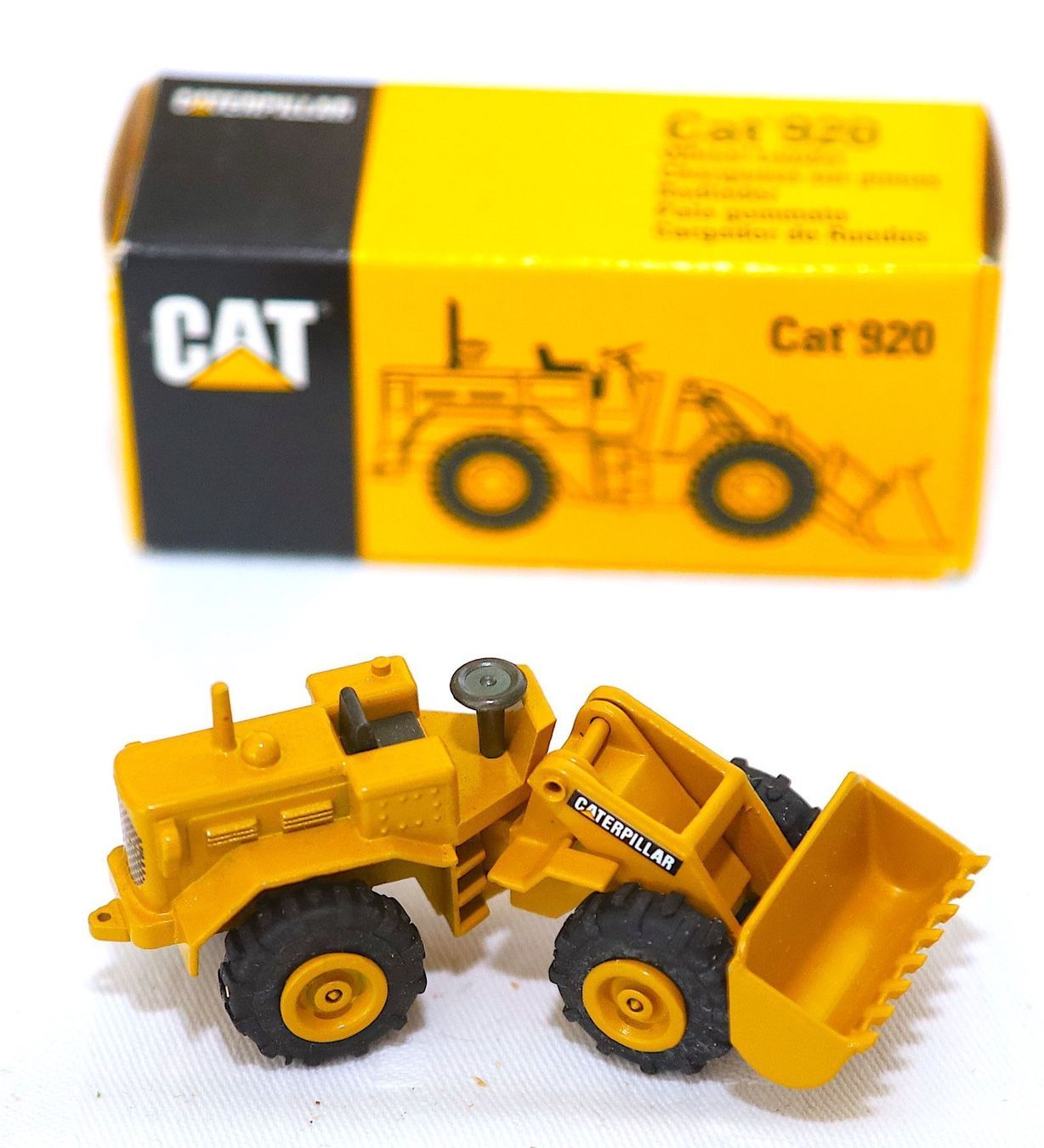Caterpillar Modellbausätze & Standmodelle: SCHAUFEL Bagger CAT 920  NON CATERPILLAR 1:87 OVP – Neu und originalverpackt aus Ipsach von Merlux 1