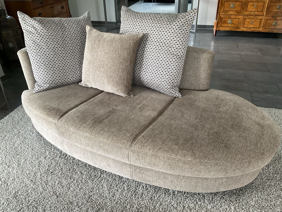 Rolf Benz Divani: Sofa Recamiere von ROLF BENZ – Usato da Freienstein venduto da uh8427 4