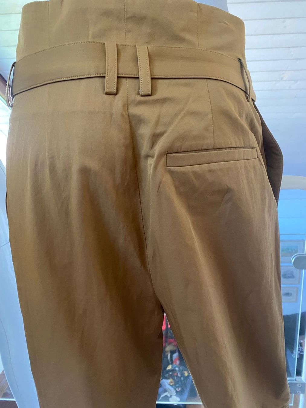 Cos Pantaloni: Hose von COS – Usato da Neuhausen venduto da Lechasseur 9