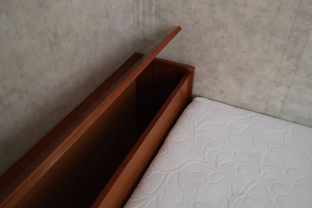 CD: Arredo per camera (prezzo trattabile) – Usato da Rovio venduto da martasulmoni 1