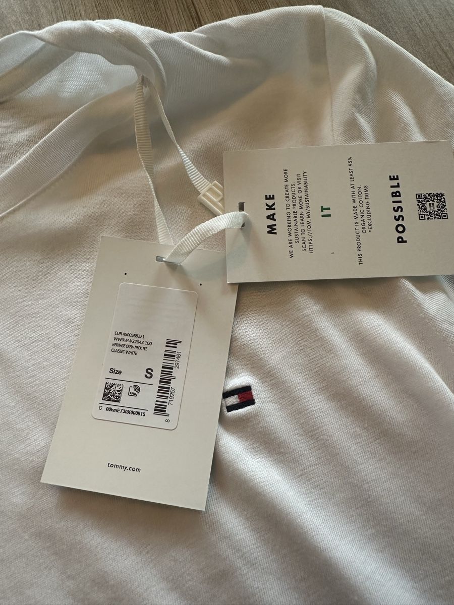 Tommy Hilfiger Top: Haut blanc Tommy Hilfiger – Nuovo e nell'imballaggio originale da Lausanne venduto da sou_w9bl 2