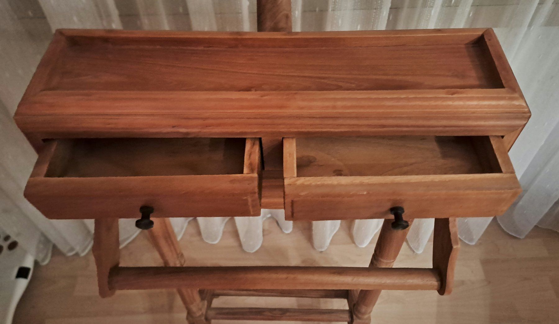 Garderobe: Stummer Diener aus Naturholz – Gebraucht aus Uster von Chk7 1