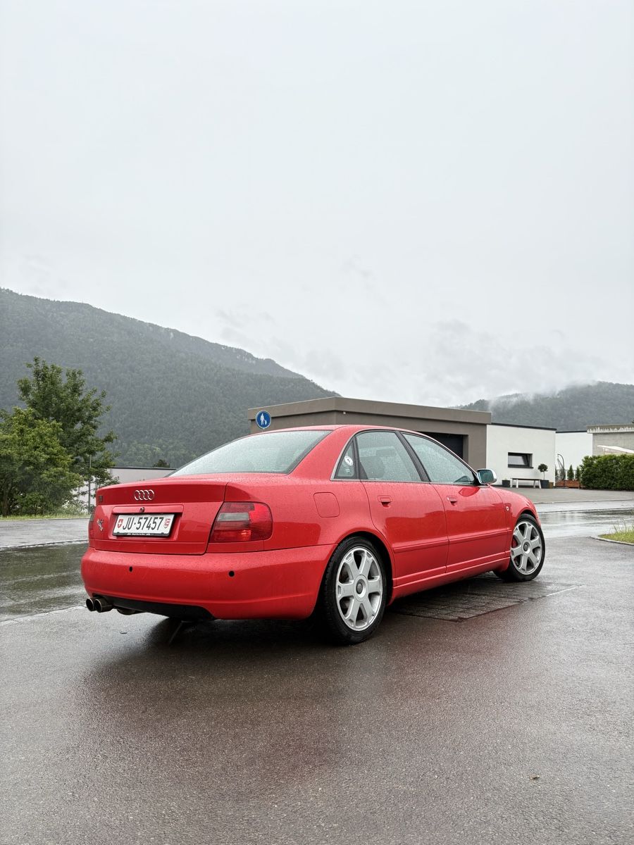Audi Automobili: Audi S4 B5 – Usato da Moutier venduto da Saxoseizesoupapes 1