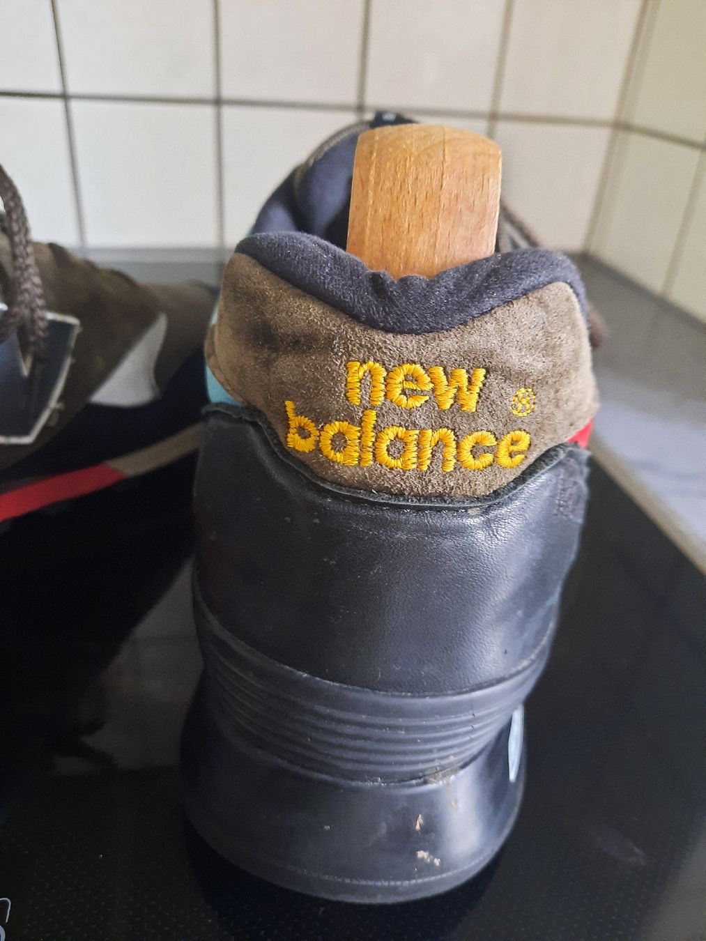 New Balance Herrenschuhe: NEW BALANCE. Pointure : 42,5 – Gebraucht aus Le Locle von marylise01 3