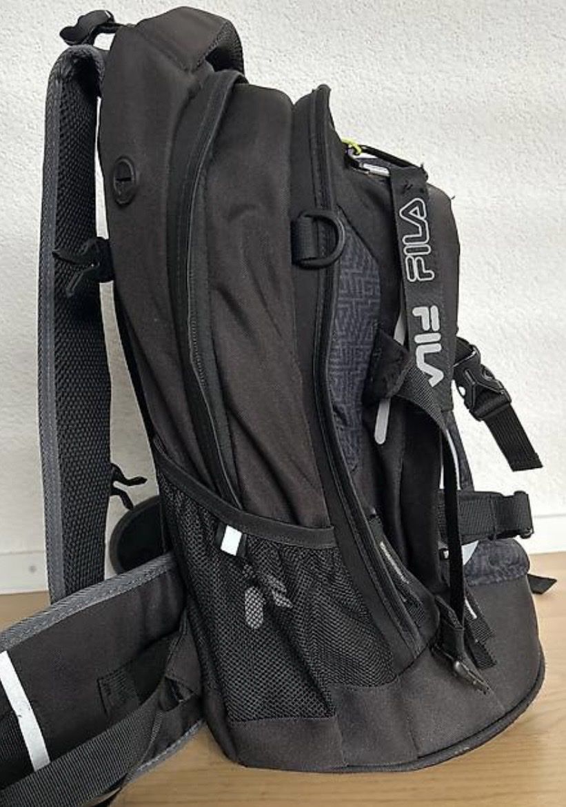 Fila Rucksäcke: FILA Schulrucksack – Gebraucht aus Fraubrunnen von Karo75 1