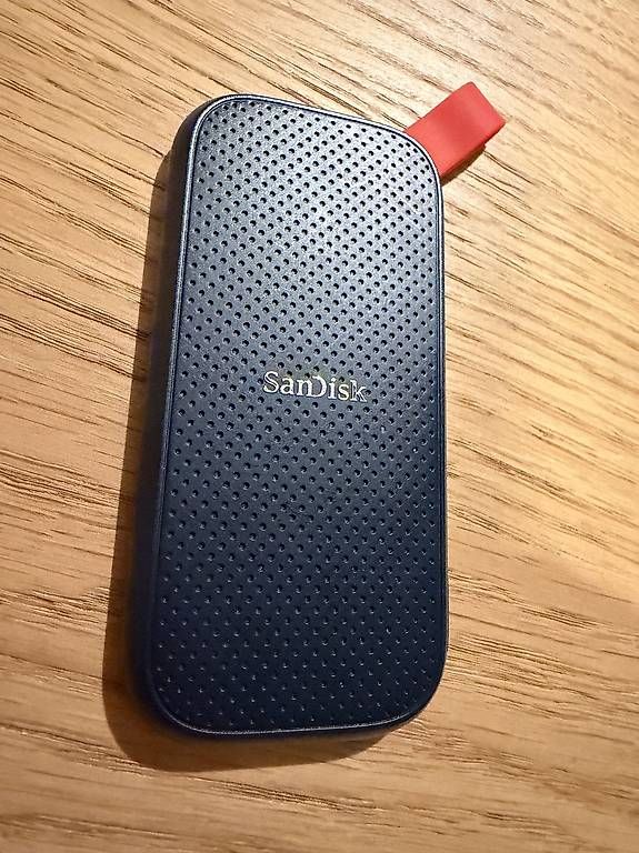 Dischi rigidi: SanDisk Portable SSD 1TB – Usato da Basel venduto da mch_t2hl