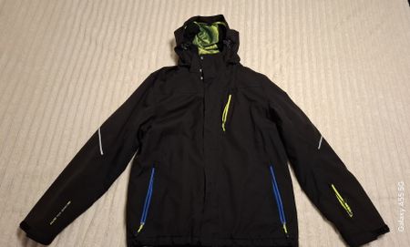Schwarze Killtec-Skijacke mit Kapuze, Größe L, gebraucht