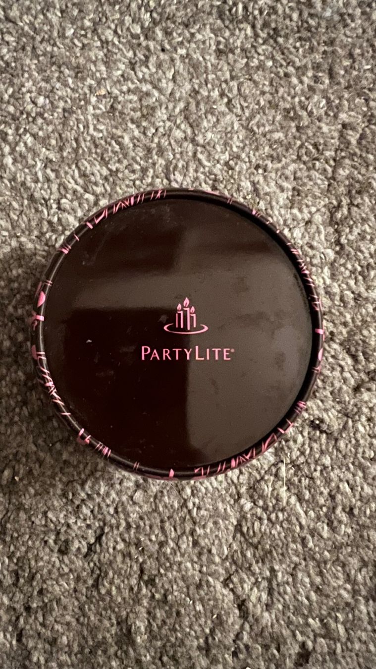 Partylite Tutte le decorazioni: • Metalldose von Partylite • – Usato da Basel venduto da mendoza13 3
