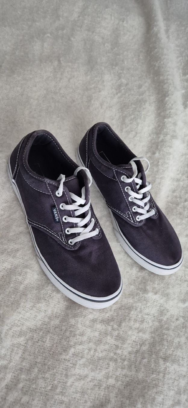 Vans Chaussures femmes: Vans Grösse 37 Dunkelblau – Neuf (Voir description) à Schwerzenbach par Jamacy 1