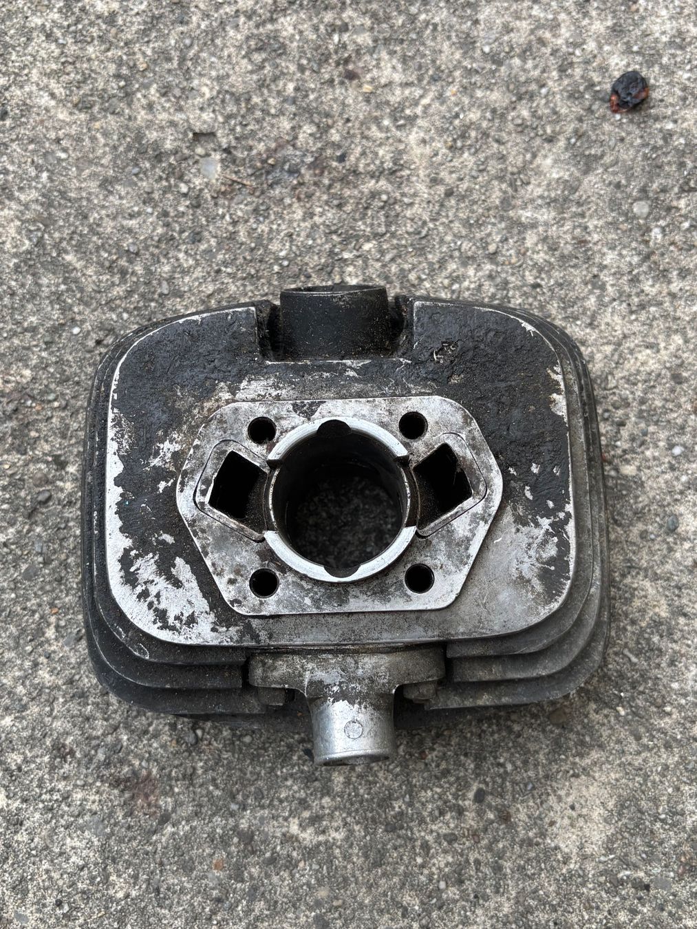 Puch Mofa-Ersatzteile: Töffli Zylinder ab 1fr – Gebraucht aus Widnau von Puch-Garage