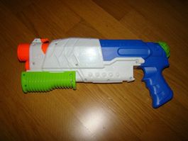 Nerf, super soaker