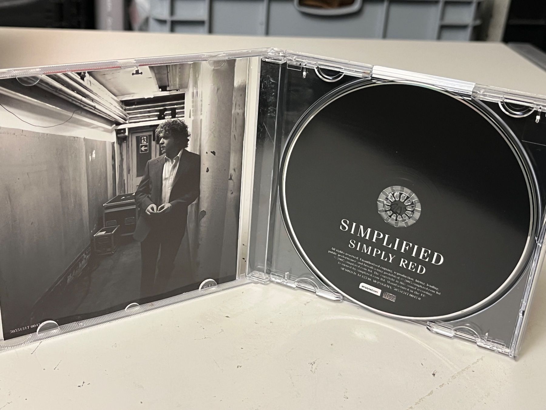 CD: Simply Red - Simplified - HH22D – Usato da Küsnacht ZH venduto da swisssales.net 2