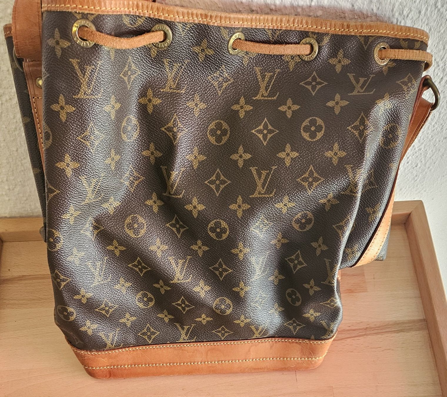 Taschen für Damen: Louis Vuitton - Handtasche – Gebraucht aus Zetzwil von Power4 3