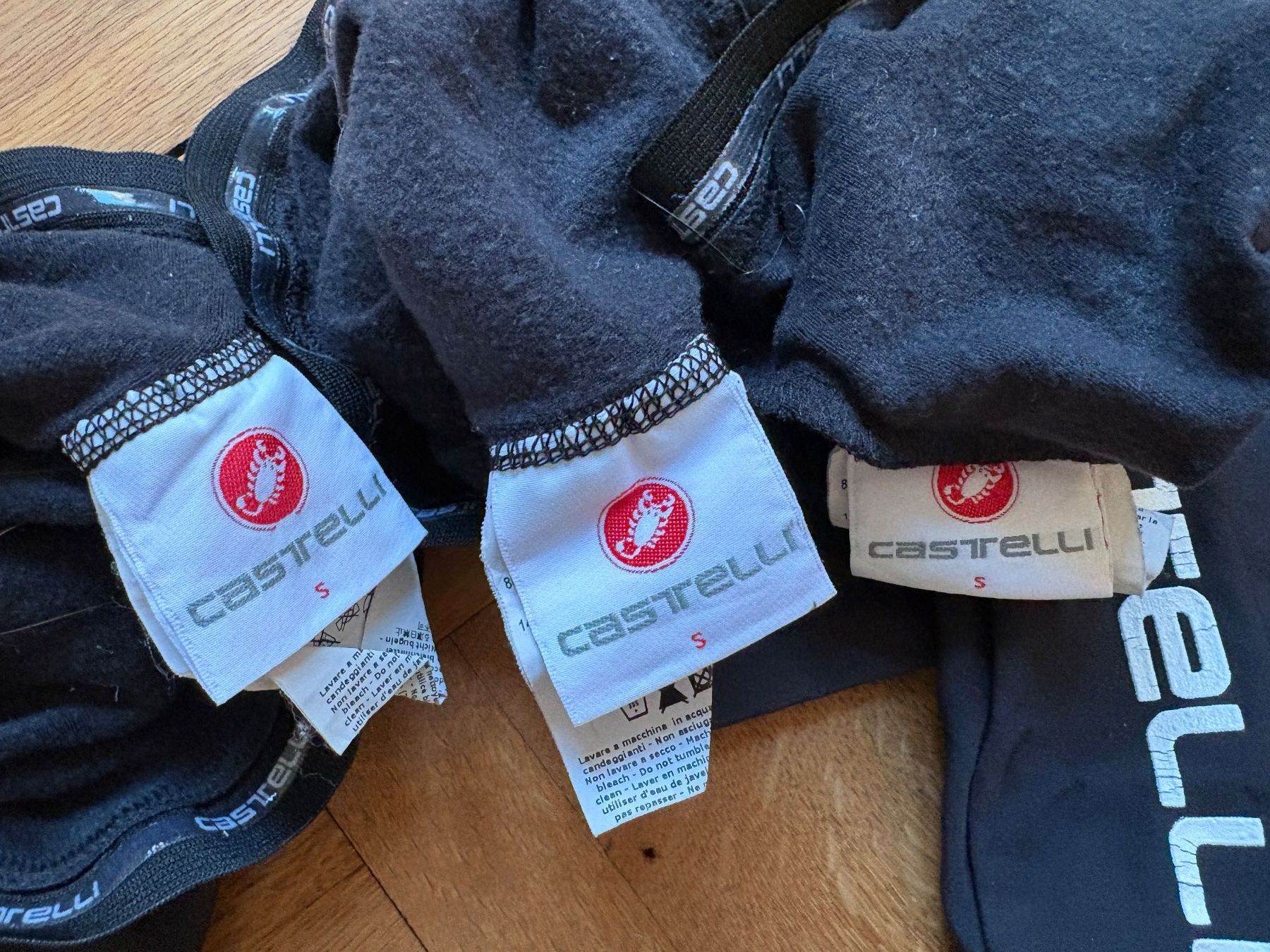 Leibchen & Hosen: Castelli - Set Ärmlinge Knielinge Beinlinge Gr. S – Gebraucht aus Zürich von triangular 4