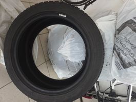 4x Vredestein Winterreifen 235/45 R18 – nur ½ Saison alt