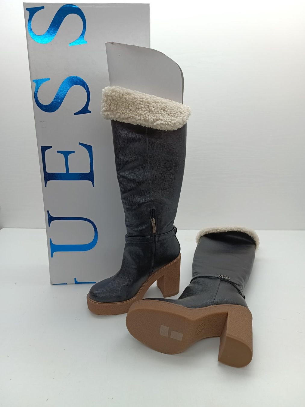 Guess Scarpe da donna: Guess Leder Stiefel, Gr. 39, Winterstiefel mit Warmfutter... – Nuovo e nell'imballaggio originale da Männedorf venduto da jplanz 2