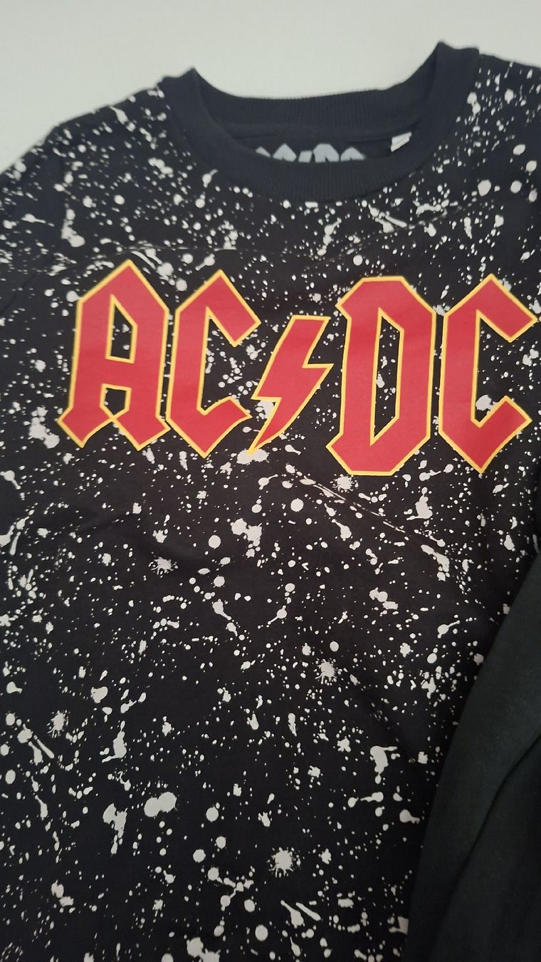 H&M Maglioni & Felpe: 2 Pullover AC/DC schwarz Grösse 134/140 – Usato da Oftringen venduto da januarloch 1