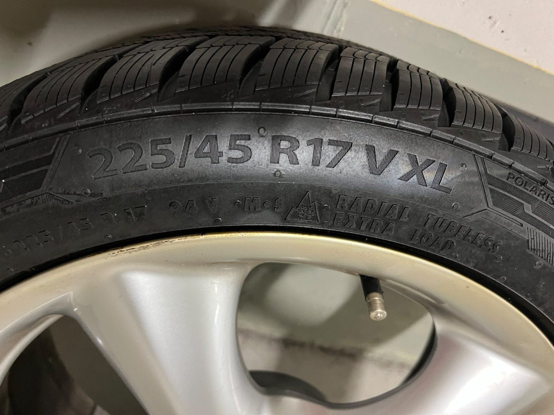 Mercedes-Benz Pneumatici & Ruote complete: 4 Winterrad Mercedes SLK – Usato da Wohlen AG venduto da Uintegra 1