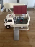 Schleich Mobile Tierärztin mit Fohlen