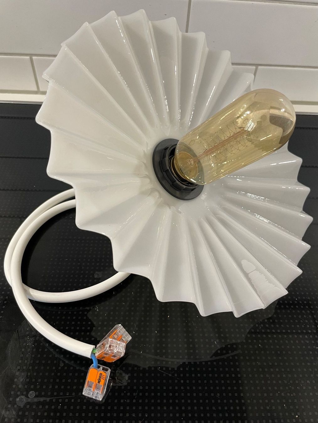 Lampen: Lampe vintage en verre opaline – Gebraucht aus Granges-Marnand von val_2b5z 3