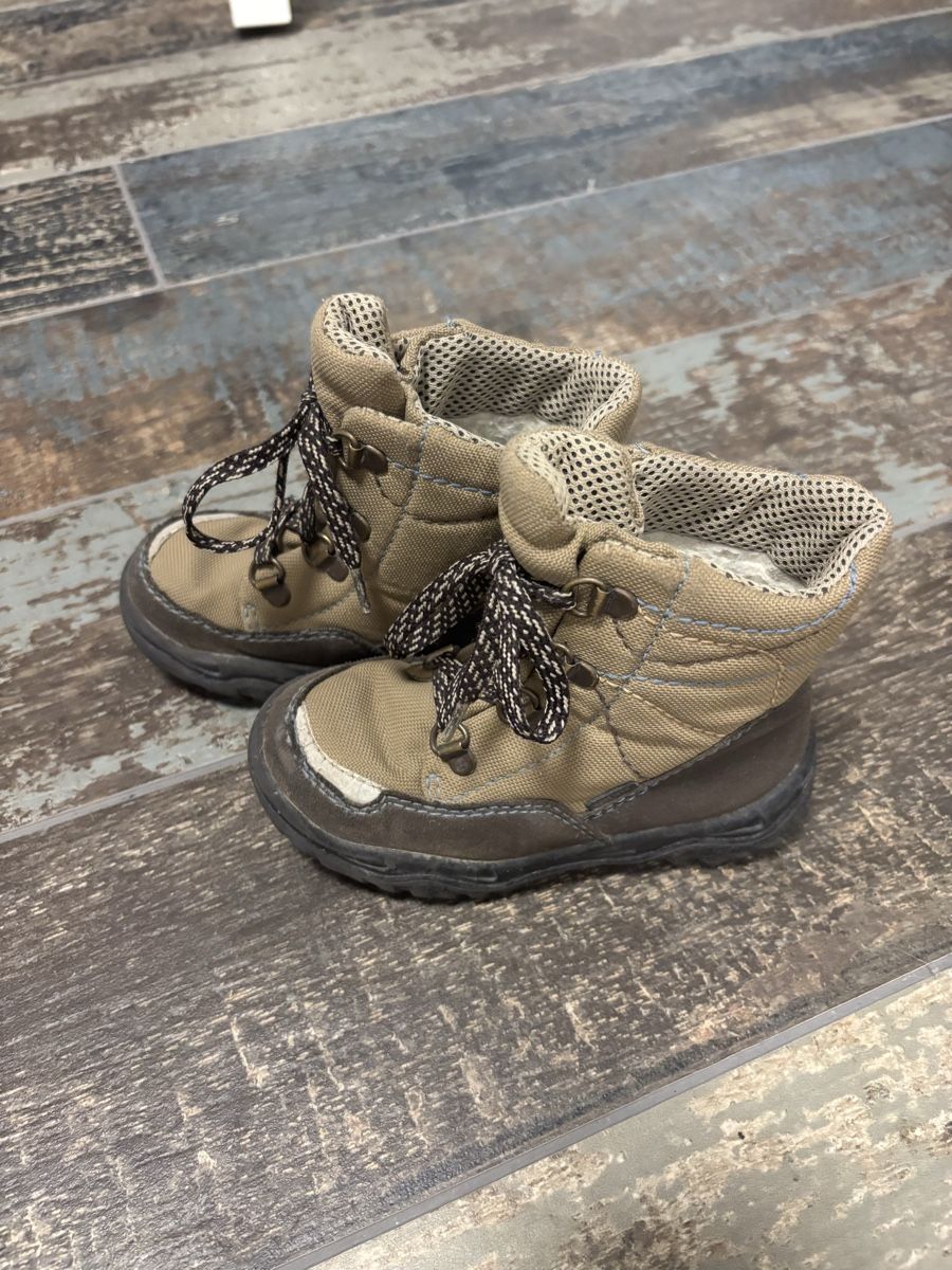 Superfit Scarpe per ragazzi: Wanderschuhe, Gr. 25, Superfit gebraucht – Usato da Ennetbaden venduto da Cornelia119 1