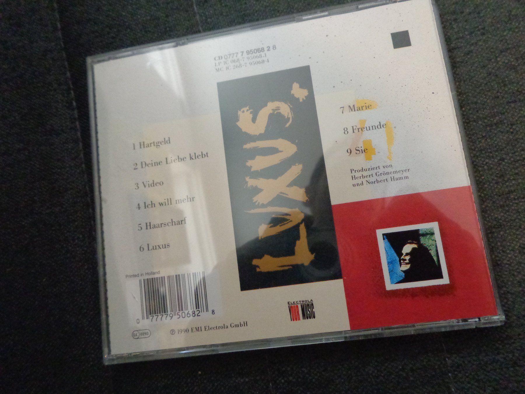 CD: Herbert Grönemeyer - Luxus CD – Usato da Olten venduto da Disc-Ausverkauf 1