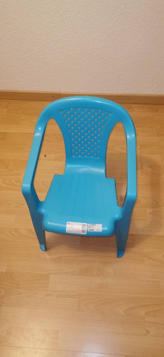 Chaises: Kinder Stuhl – Neuf (Voir description) à Winterthur par Katyakaterina 1