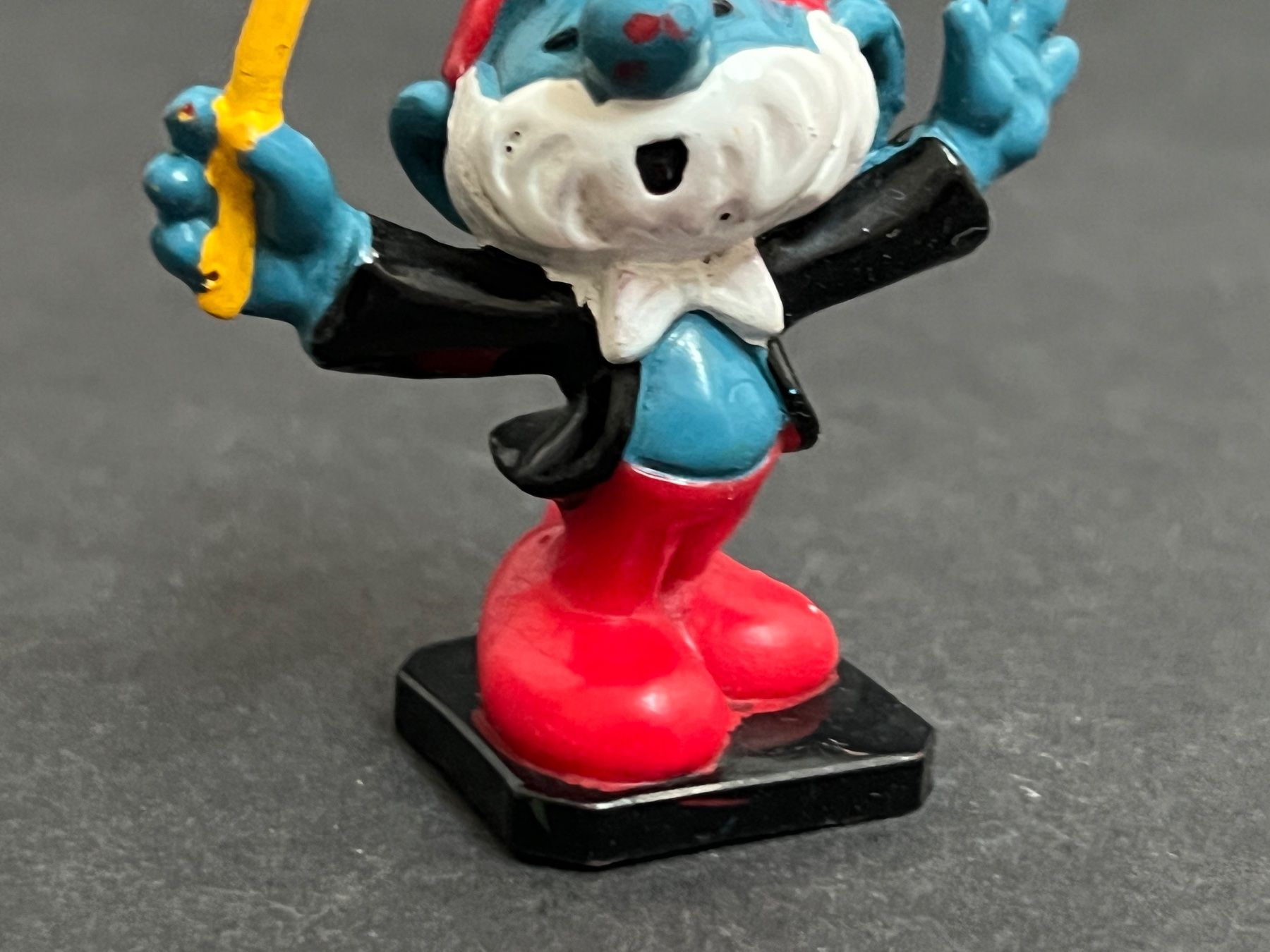 Schleich Statuette: 20092 DIRIGENT - SCHLEICH / SCHLUMPF / SCHLÜMPFE / SMURF – Usato da Ennetbaden venduto da mapa05 5