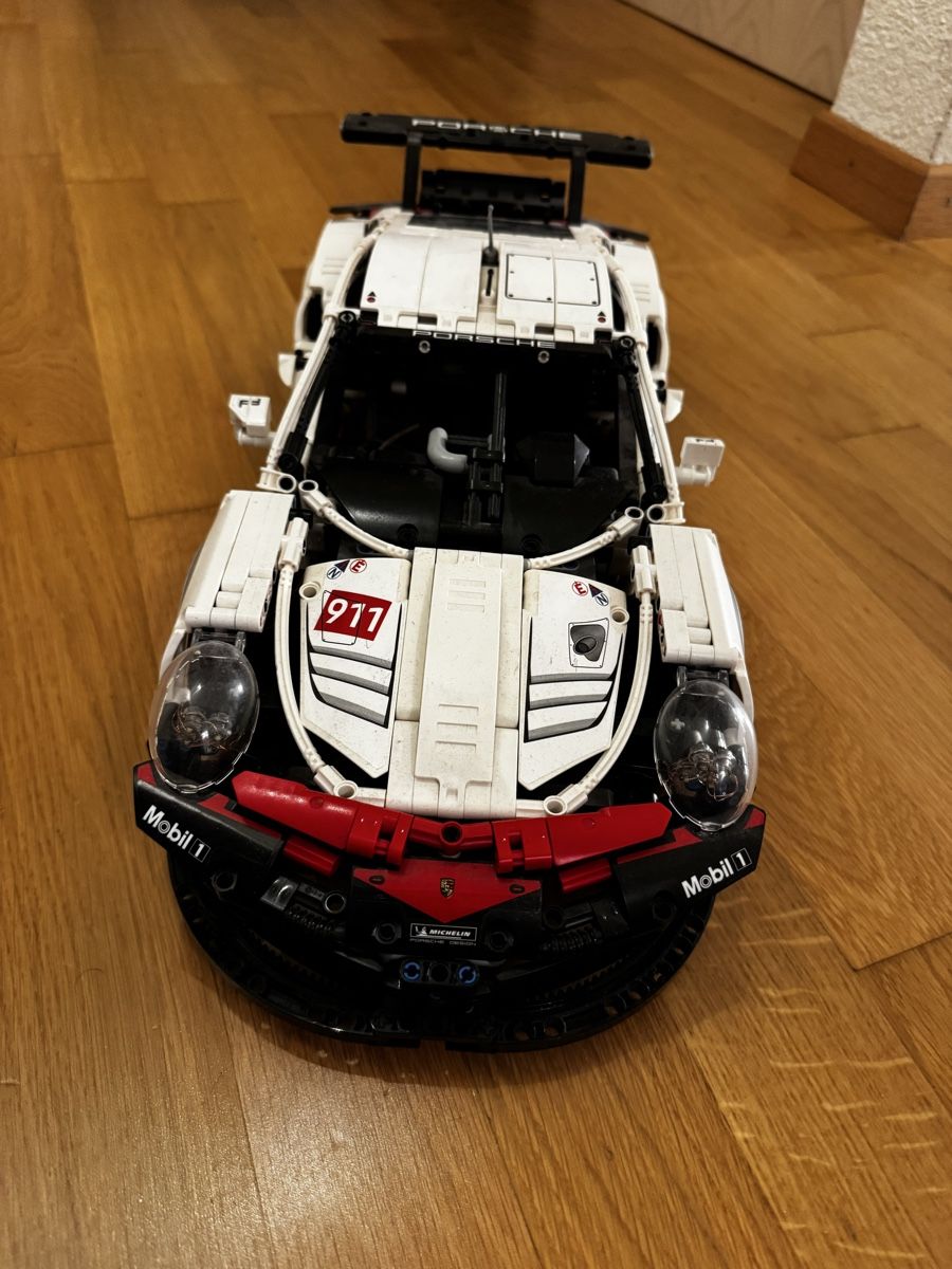 Lego Giocattoli: Lego Technics Porsche 911 RSR mit Beleuchtung – Usato da Stallikon venduto da Sfc