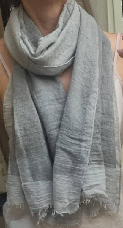 Foulards, Tücher & Schals: Écharpe légère  – Gebraucht aus Prangins von man_s5pp