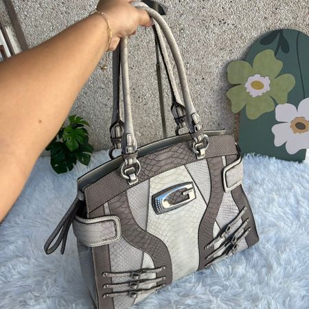 Guess Handtasche Grau/Beige - Top Zustand! Frühlings-Look!