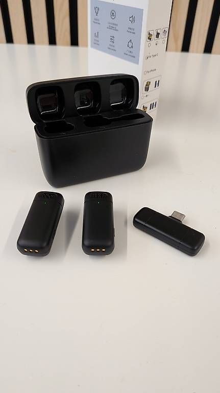 Microfoni: Wireless Mikrofonset mit 2 Mikrofon und Charging-Box – Usato da Zürich venduto da chr_5kjh 1
