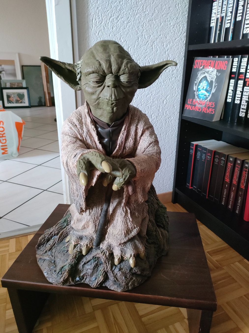 Sculptures & Statues: Star Wars , Yoda , figurine – Neuf (Voir description) à Cottens FR par auc_w862