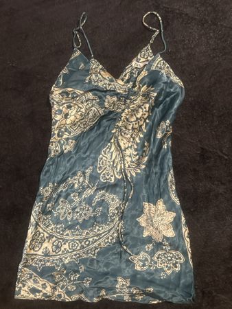 ZARA Kleid gemustert petrol Grösse M guter Zustand