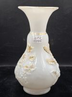Vase mit Goldverziehrungen
