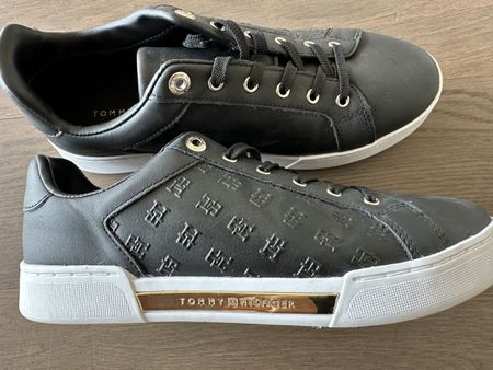 Tommy Hilfiger Sneaker, Schwarz, Gr. 41, Neuwertig!