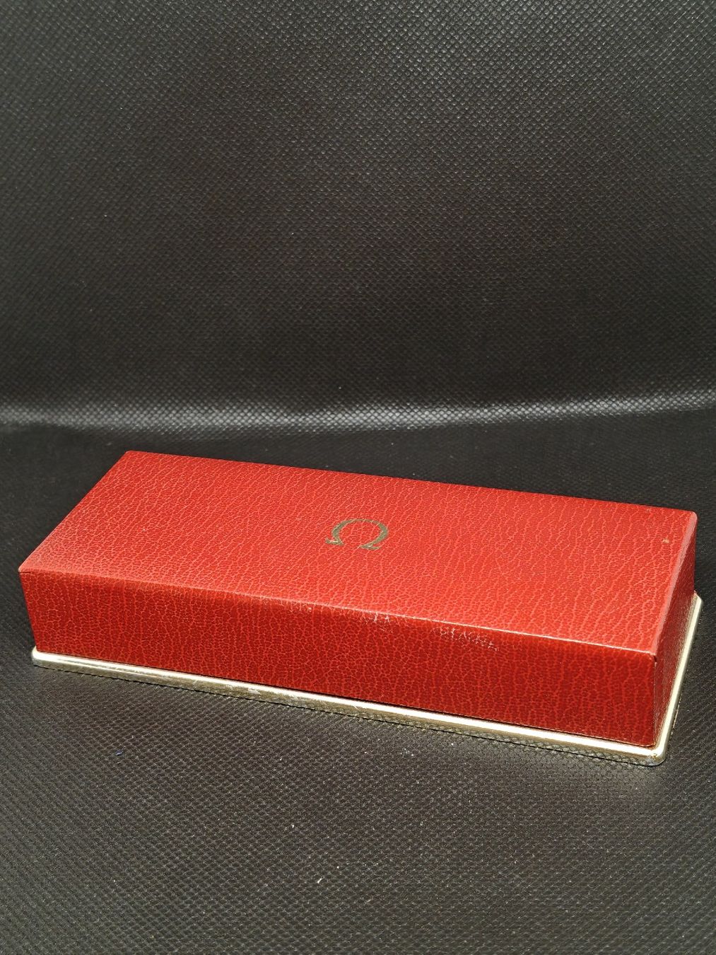 Uhrenboxen: Original Omega Uhrenbox  Vintage 1970er – Gebraucht aus Wangen an der Aare von RetroKontor