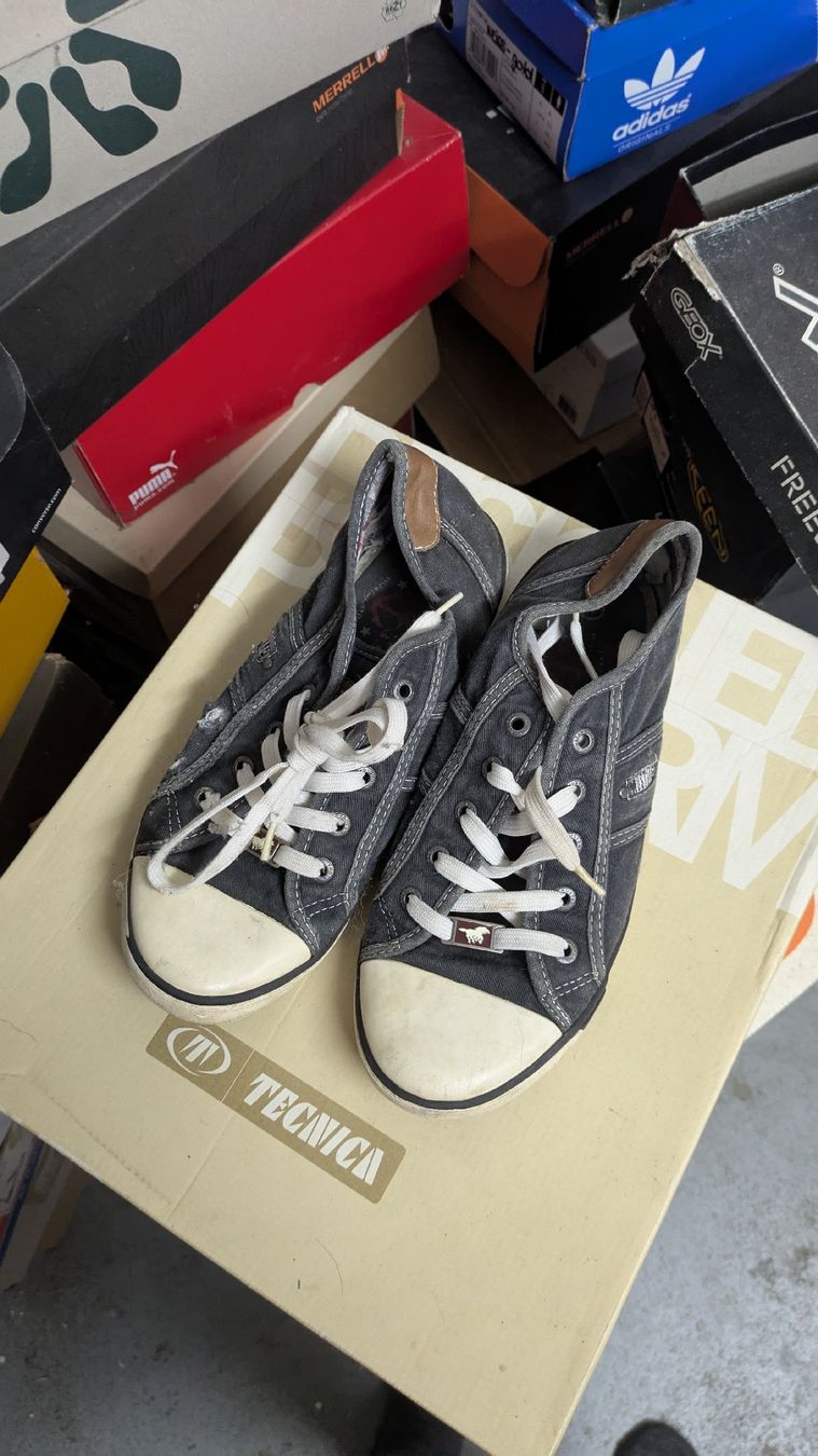 Mustang Scarpe da uomo: MUSTANG Schuhe schwarz – Usato da Morgarten venduto da rra_jvw7