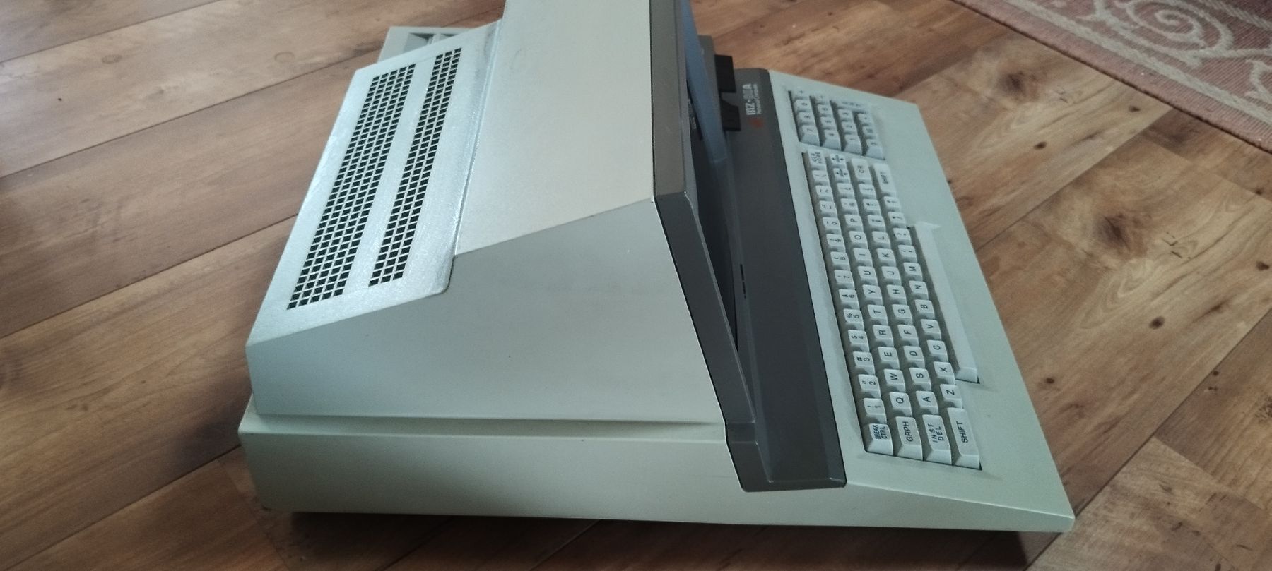 PCs: Sharp MZ-80-A – Défectueux à Domdidier par look80486 1