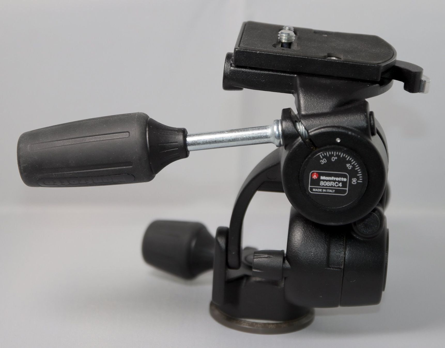 Manfrotto Treppiedi & Teste: Manfrotto 3-Wege-Neiger Typ:808RC4 – Usato da Rotkreuz venduto da Jolijos