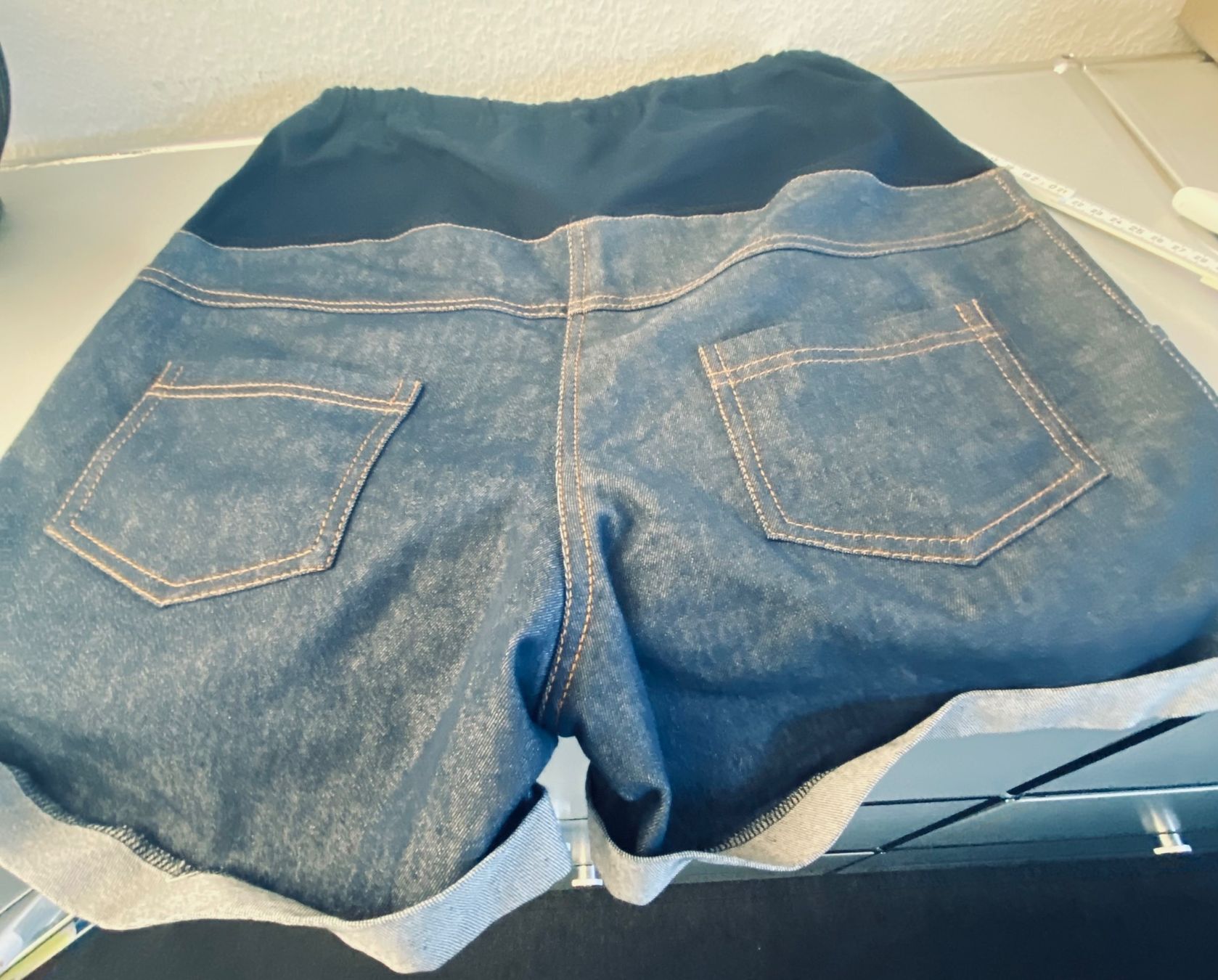 Jeans: Schwangerschaft Jeans Shorts – Nuovo (secondo la descrizione) da Herrenschwanden venduto da Cate67 2