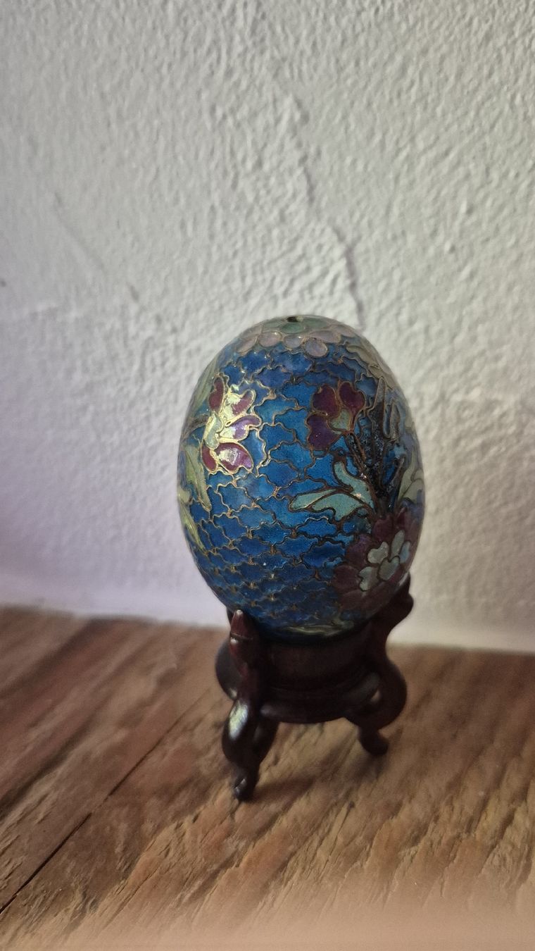 Figurines: oeuf cloisonné  – D'occasion à Mervelier par marbre75 2