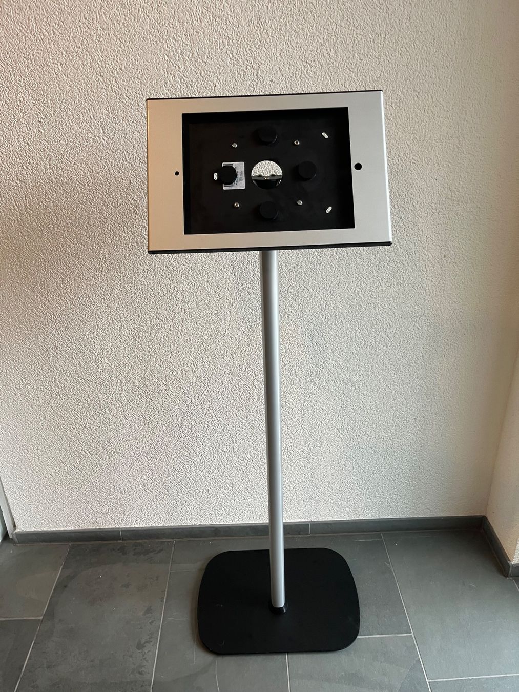 Supporti a parete: TabLock Vogel's Professional neuwertig iPad Halterung – Usato da Uster venduto da colmo