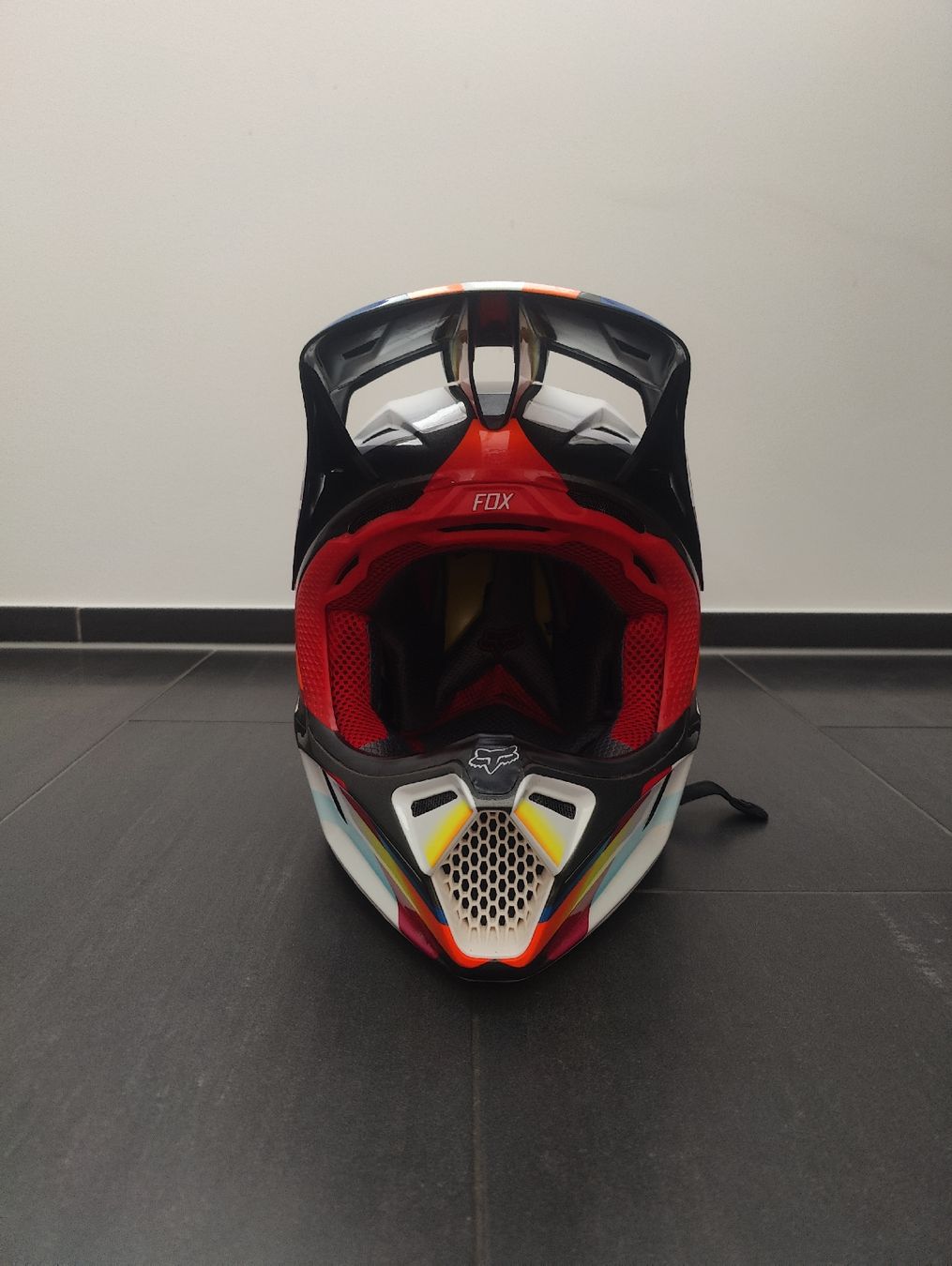 Fox Caschi & visiere: Fox Helm V3 ECE R22-05 – Usato da Chur venduto da Sm310 2