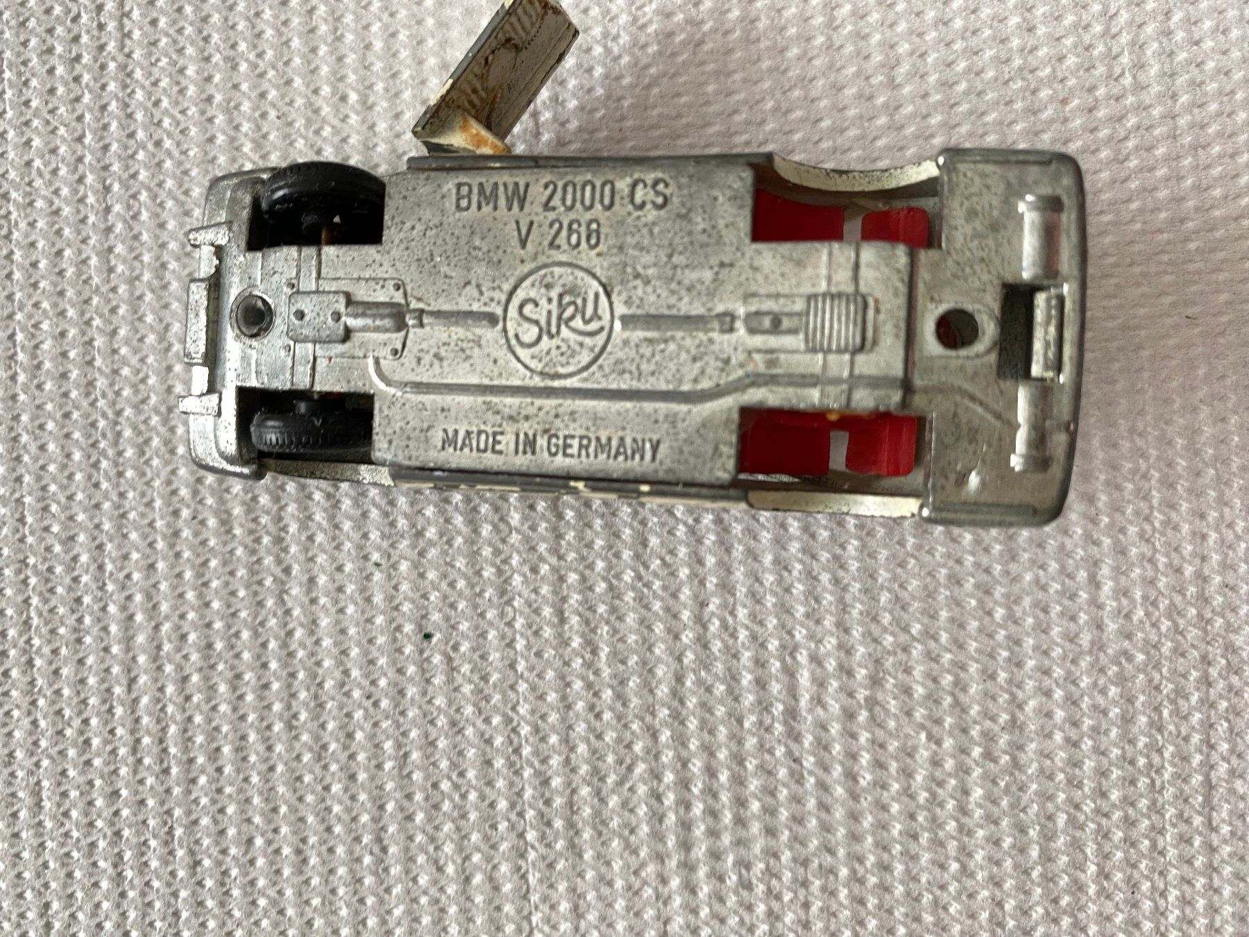Siku Modellini d'auto: Siku Germany BMW 2000 CS V268 Fehlteile 63 – Usato da Stäfa venduto da elcondor245 4